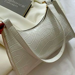 Casual Virgin Croc embossed shoulder bag, PU leather, NWT
